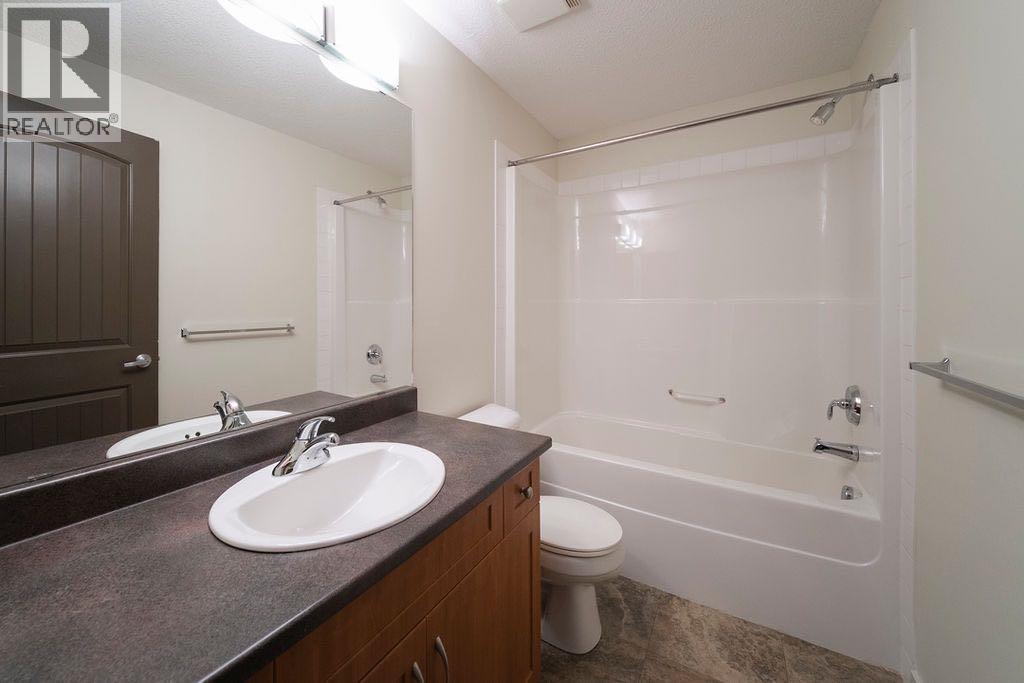 109, 136b Sandpiper Road, Fort Mcmurray, Alberta T9K 0J7 - Photo 3 - A2354802