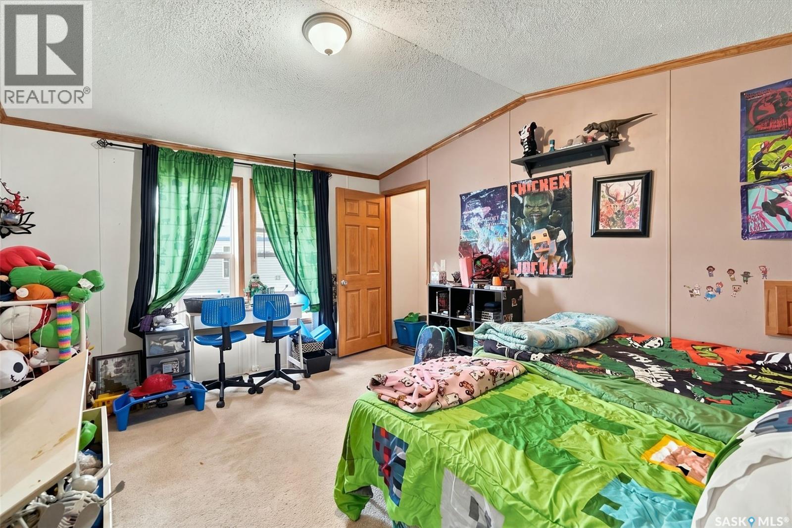 305 5th Avenue, Caronport, Saskatchewan  S0H 0S0 - Photo 14 - SK051401