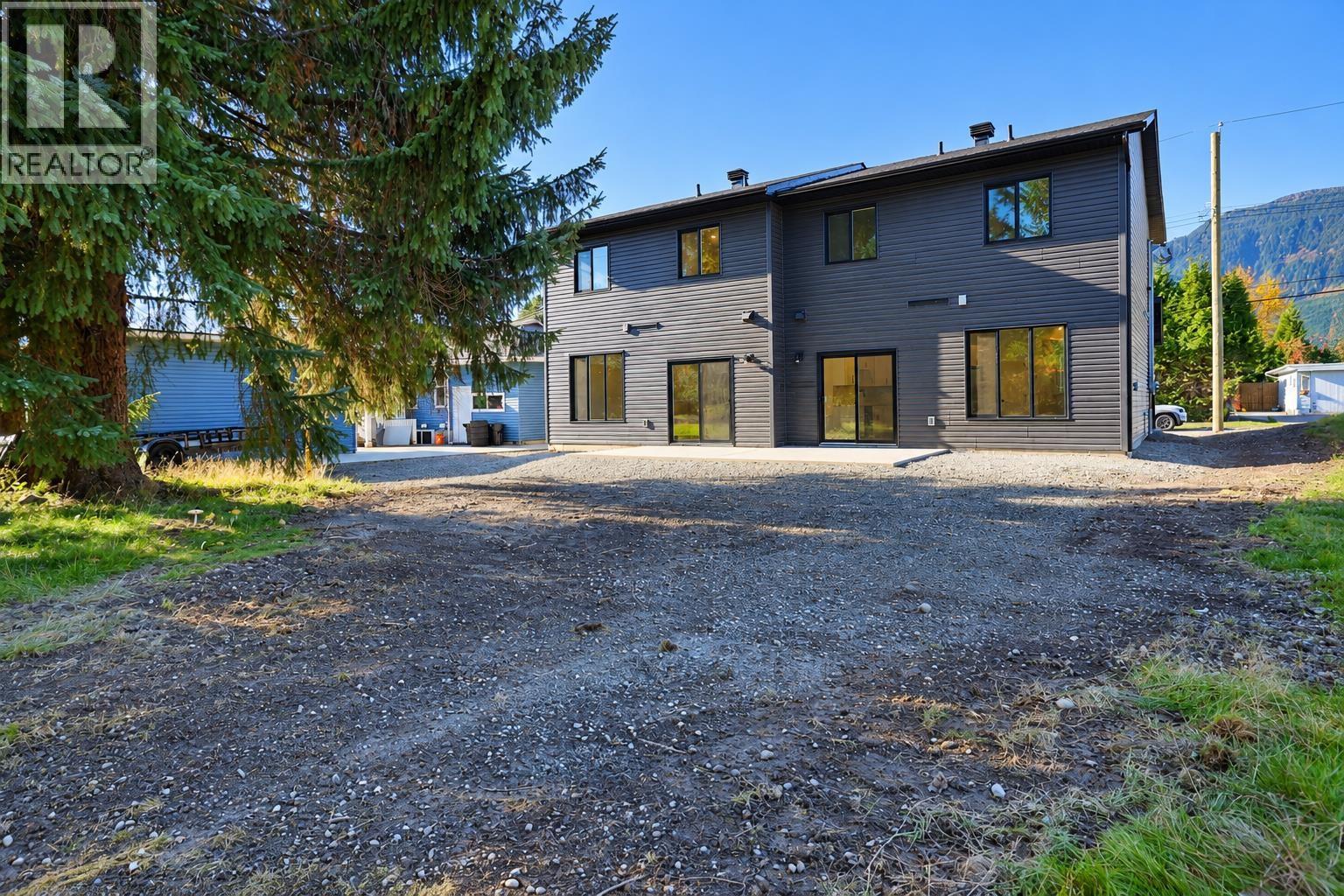 124 Kootenay Street, Kitimat, British Columbia  V8C 1X3 - Photo 17 - R3178564