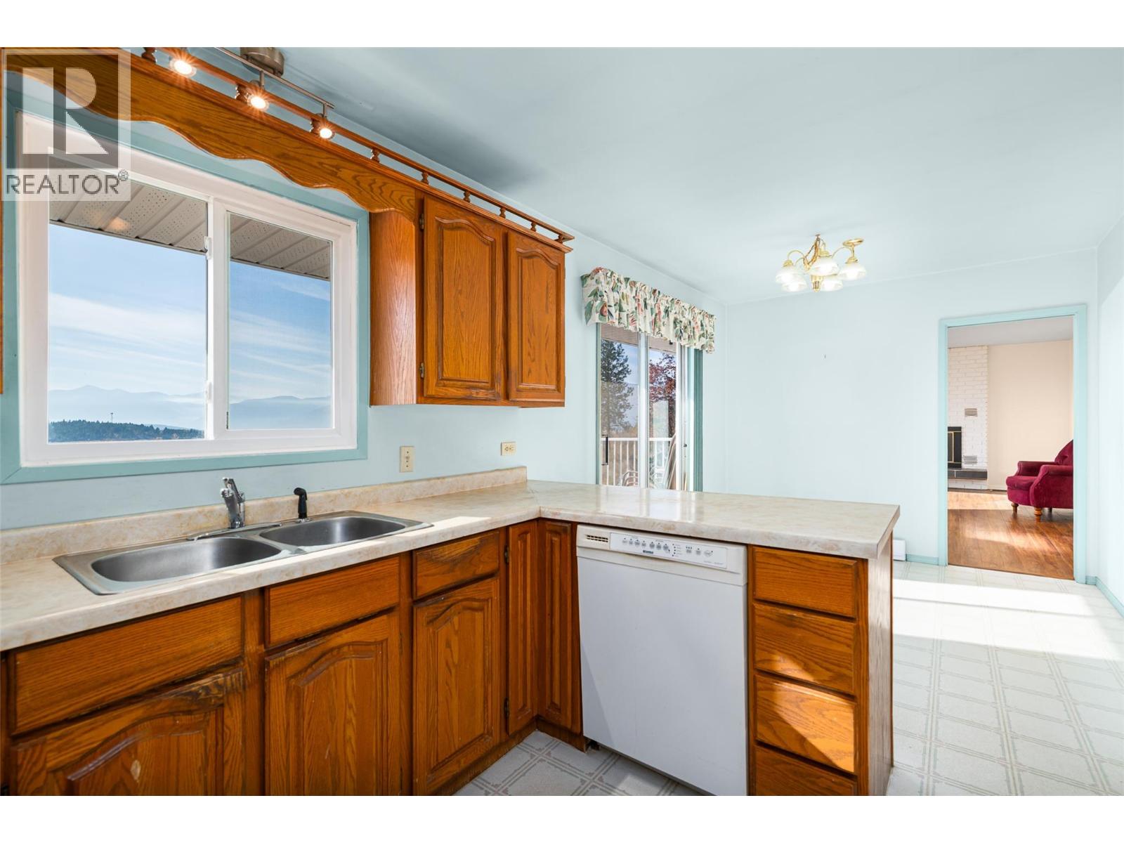 3111 Beam Road, Erickson, British Columbia  V0B 1G1 - Photo 9 - 10404389