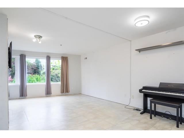 1119 Vidal Street, White Rock, British Columbia  V4B 3T4 - Photo 3 - R3178747