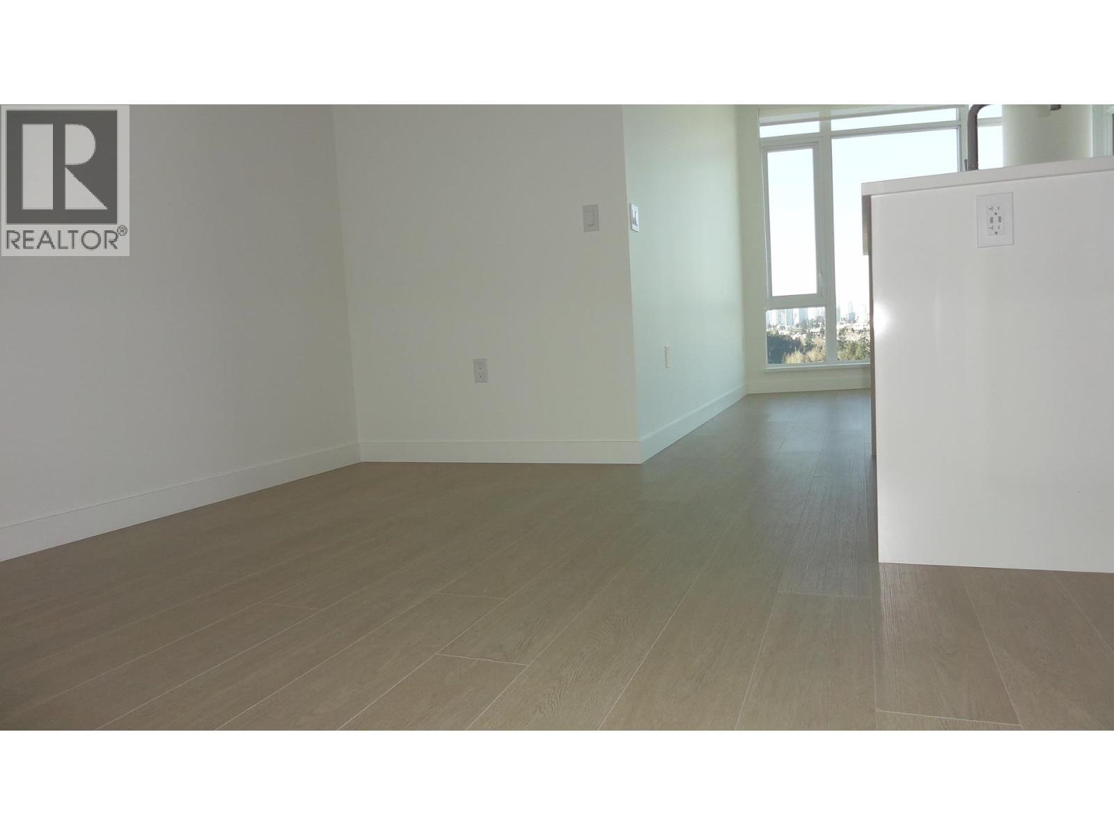1400 7683 Park Crescent, Burnaby, British Columbia  V3N 0J4 - Photo 3 - R3178745