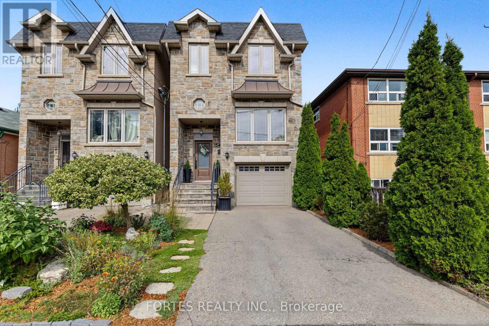 154 HOLBORNE AVENUE, Toronto, Ontario