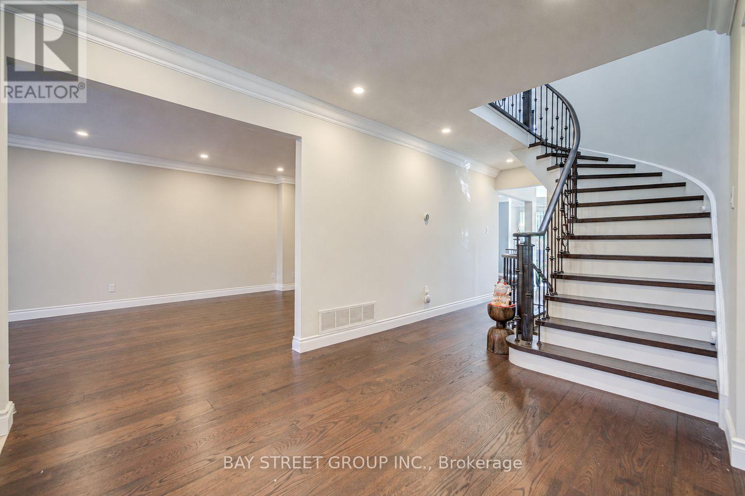 212 Hollingham Road, Markham, Ontario  L3R 8K3 - Photo 2 - N14110882