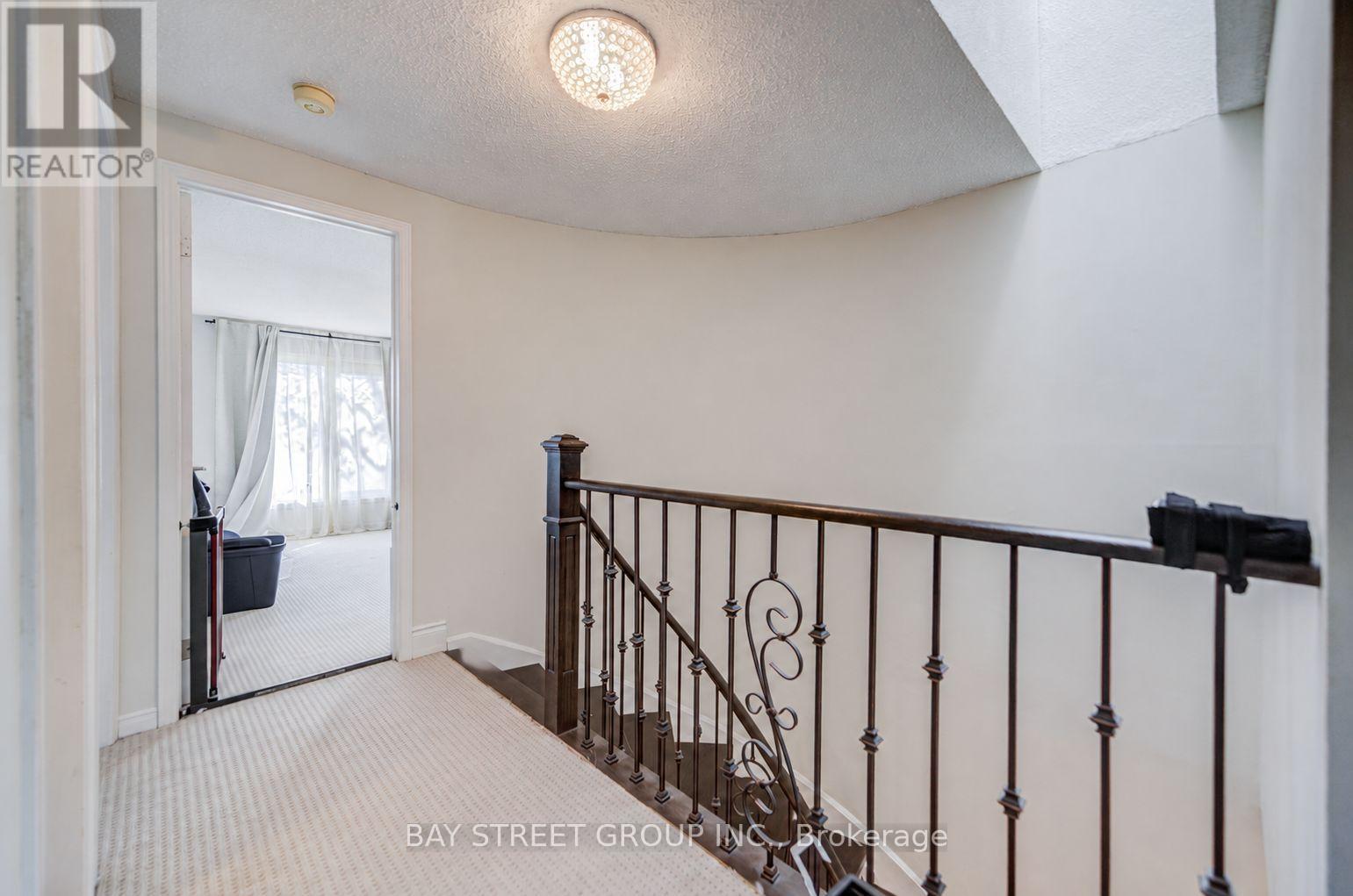 212 Hollingham Road, Markham, Ontario  L3R 8K3 - Photo 15 - N14110882