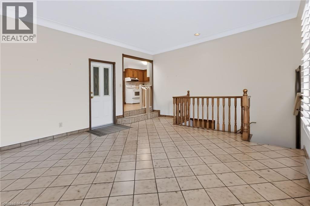 261 Carla Avenue, Stoney Creek, Ontario  L8G 3M9 - Photo 21 - 40867518