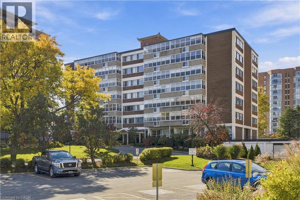 45 Westmount Road N Unit# 202, Waterloo, Ontario  N2L 2R3 - Photo 2 - 40874193