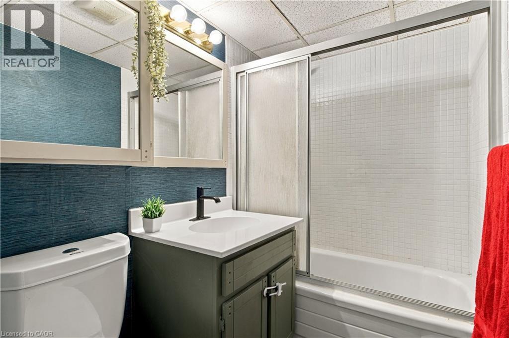 45 Westmount Road N Unit# 202, Waterloo, Ontario  N2L 2R3 - Photo 17 - 40874193