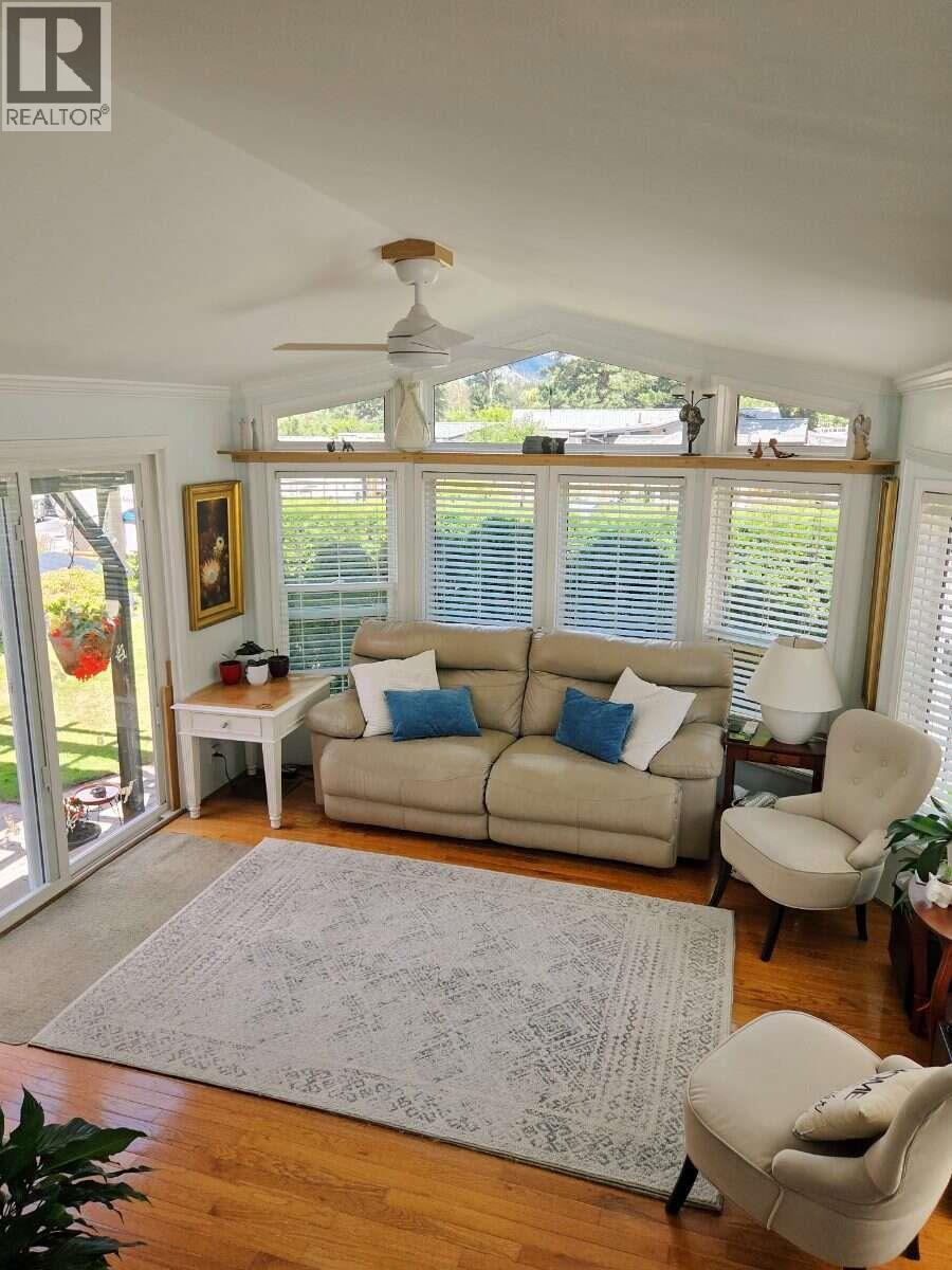 4354 Highway 3 Unit# 70 Keremeos, BC V0X1N1_8