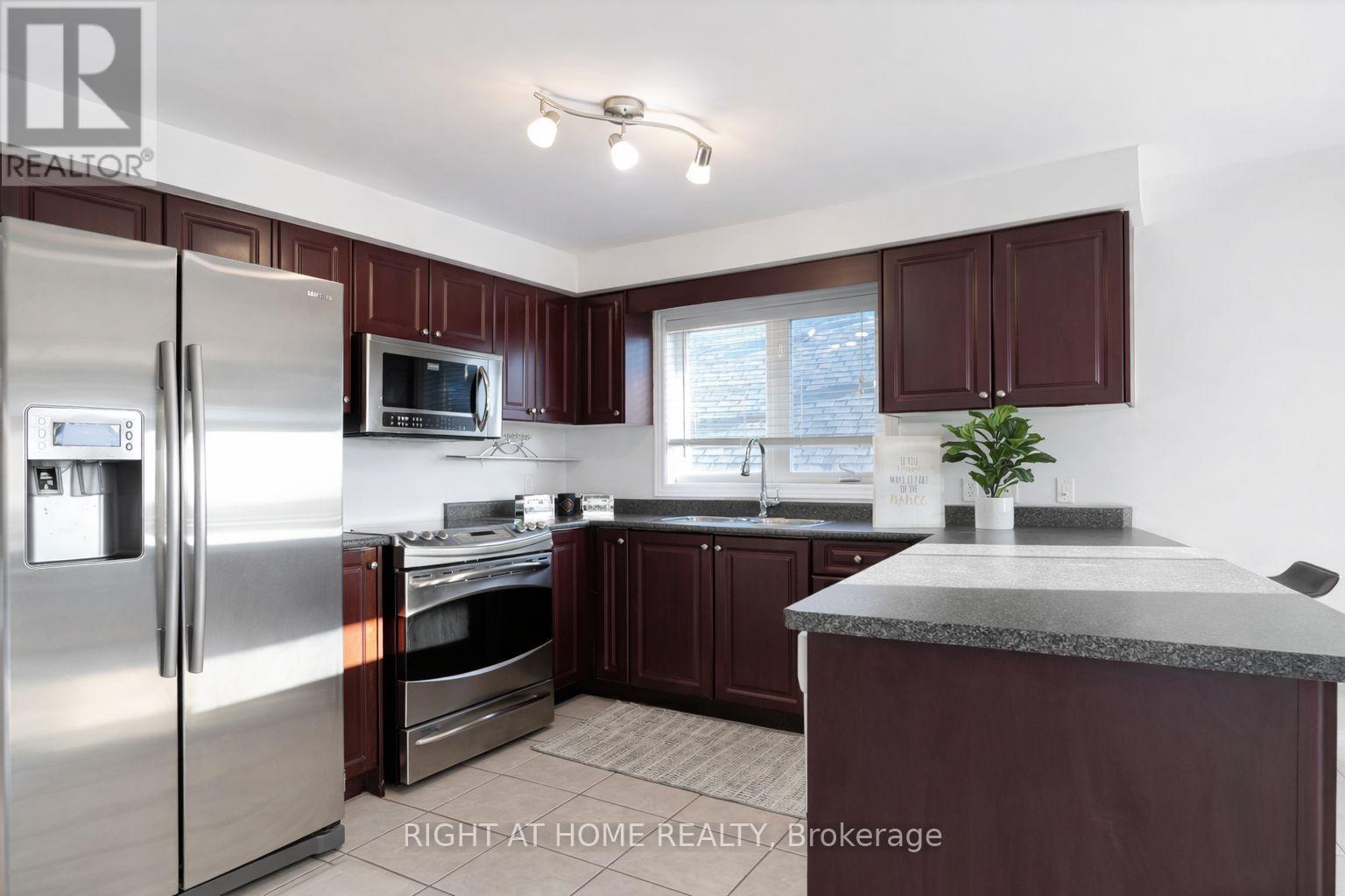 169 Dooley Crescent, Ajax, Ontario  L1T 4J7 - Photo 5 - E14119154