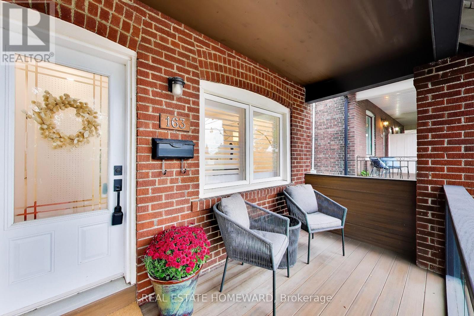 163 Glenmount Park Road, Toronto, Ontario  M4E 2E3 - Photo 3 - E14119174