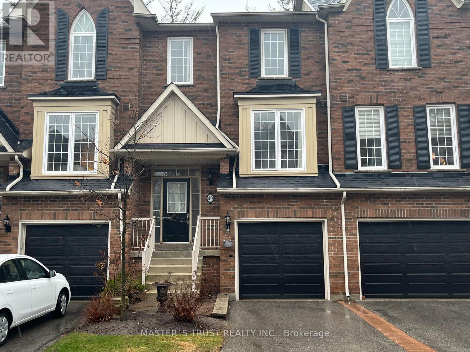 40 - 100 Elgin Mills Road W, Richmond Hill, Ontario  L4C 4M2 - Photo 2 - N14119158