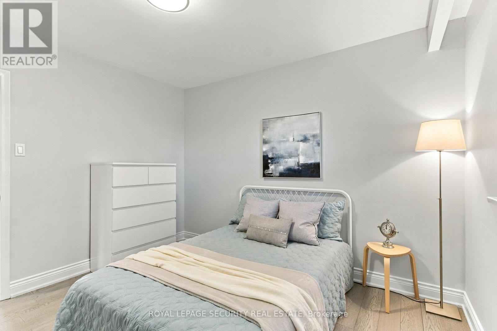 6 Tewsely Place, Toronto, Ontario  M9P 1N7 - Photo 20 - W14119196