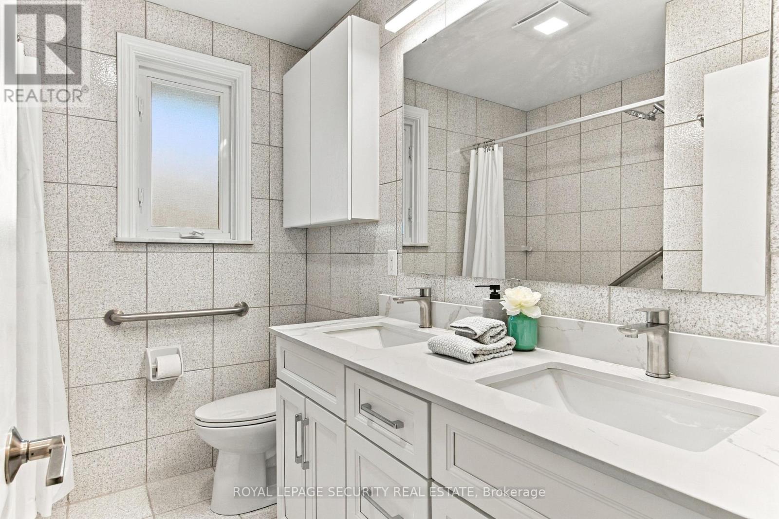 6 Tewsely Place, Toronto, Ontario  M9P 1N7 - Photo 21 - W14119196