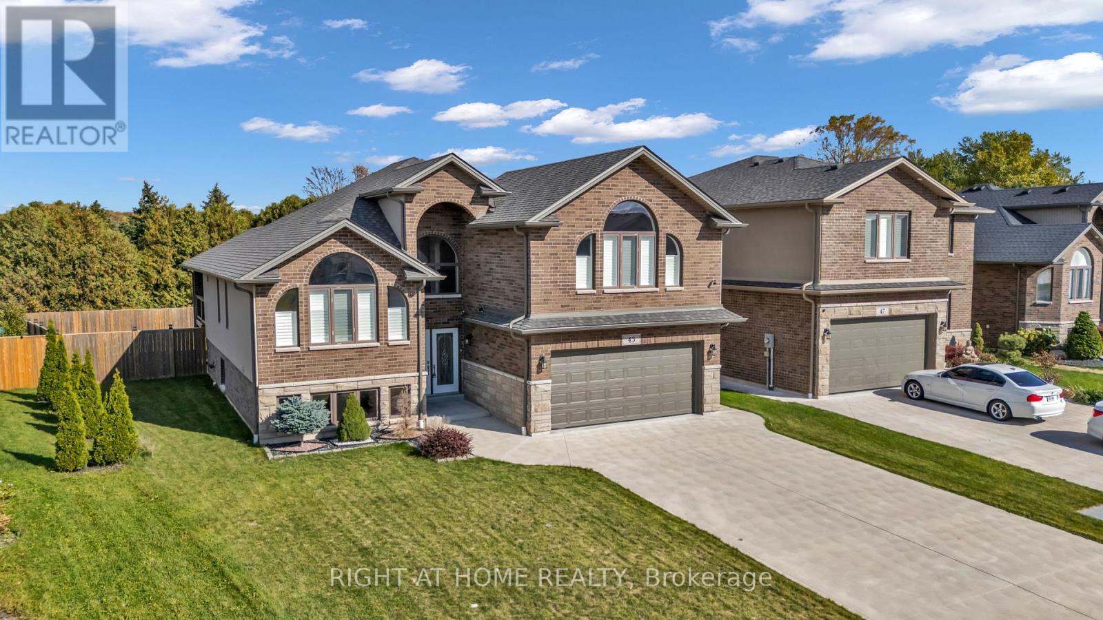 43 Peachtree Lane, Chatham-Kent, Ontario  N7L 0B3 - Photo 2 - X14119182