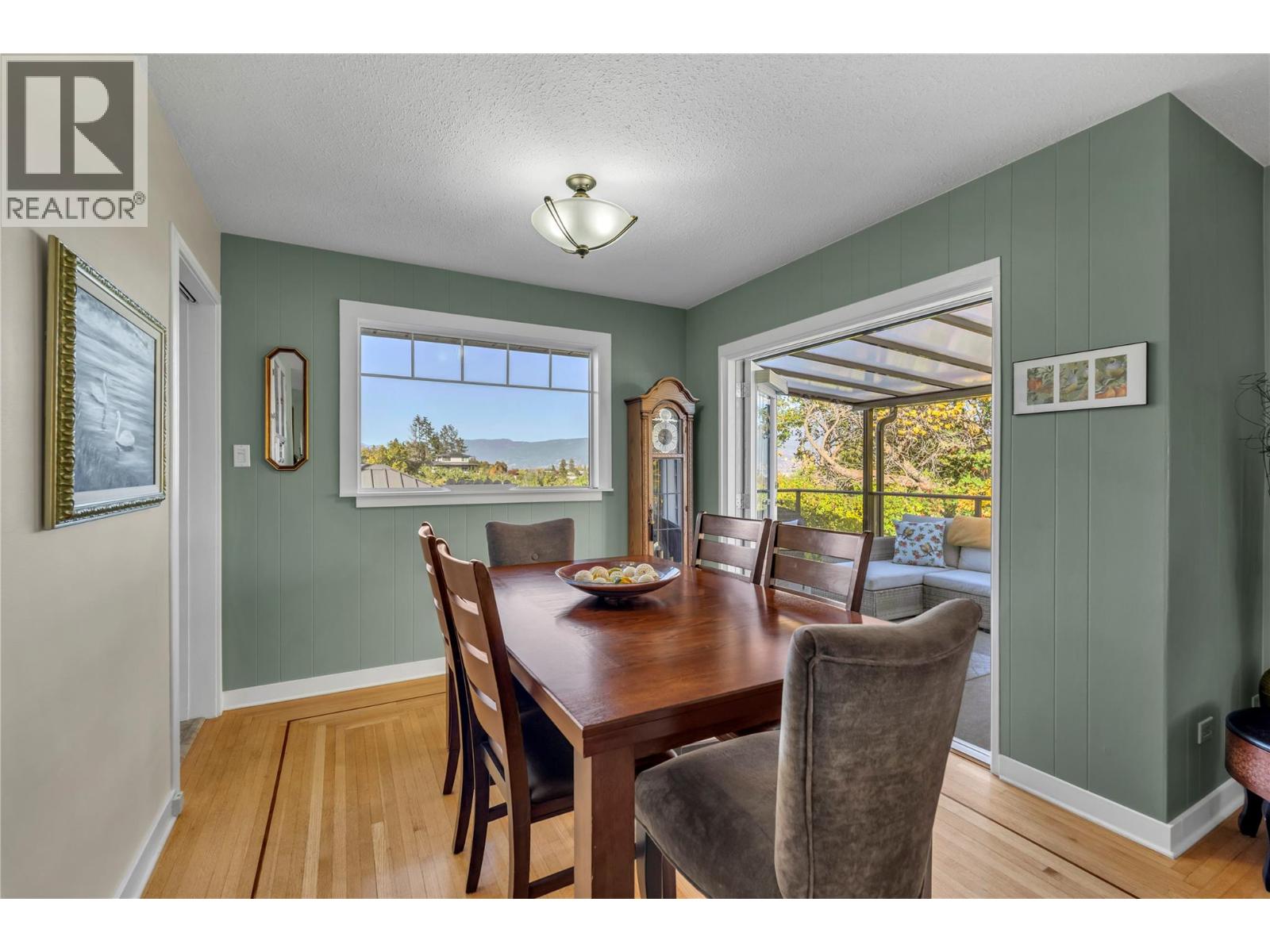 1005 West Bench Drive, Penticton, British Columbia  V2A 8Y4 - Photo 24 - 10404535
