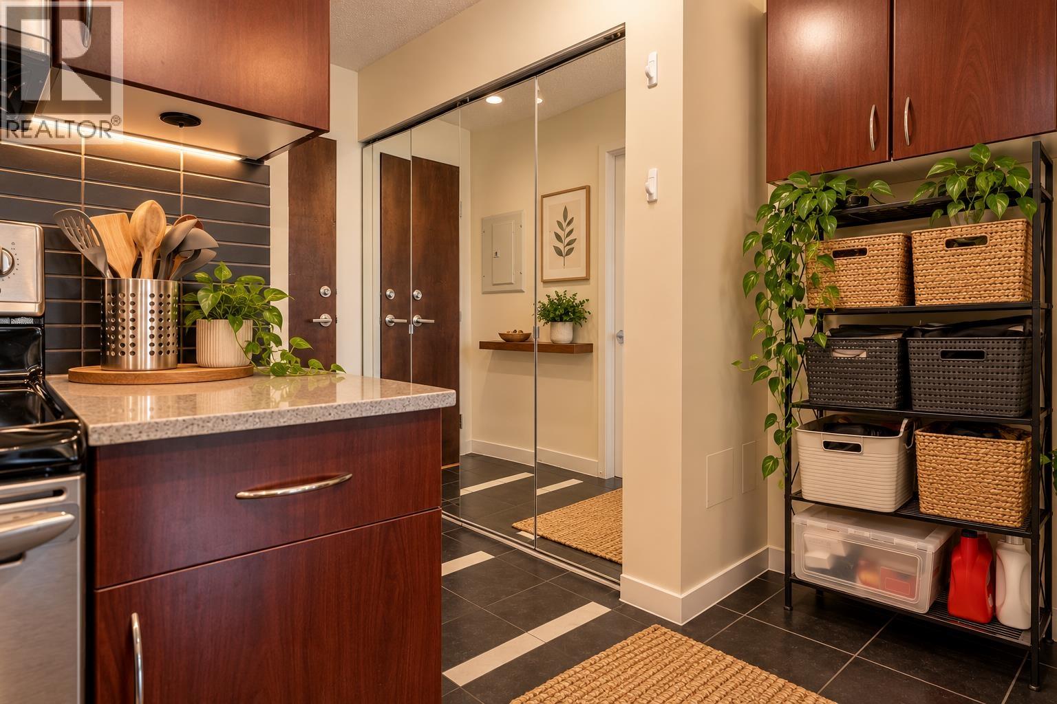 2102 938 Smithe Street, Vancouver, British Columbia  V6Z 3H8 - Photo 3 - R3178600