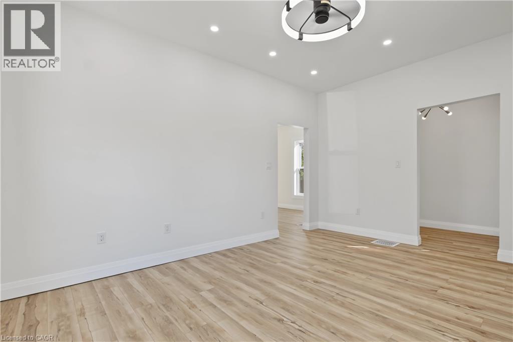 657 Frances Street, Woodstock, Ontario  N4S 1Z9 - Photo 9 - 40870635