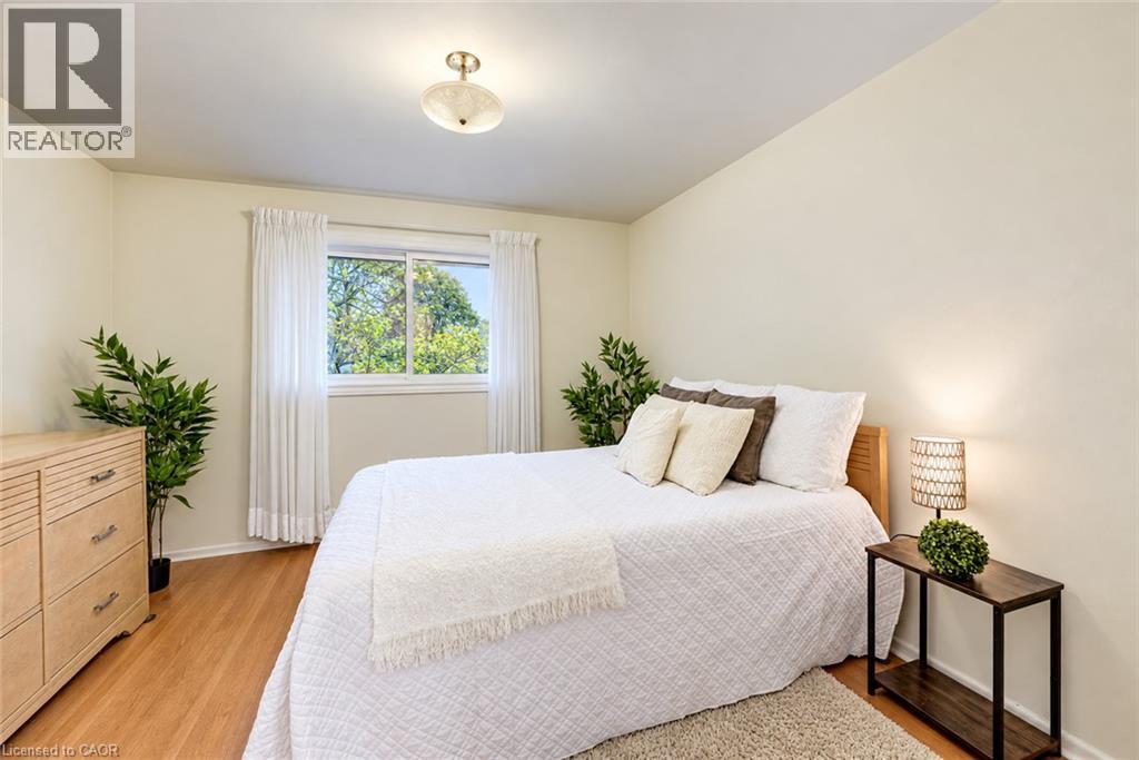 30 Hampton Place, Kitchener, Ontario  N2B 2S3 - Photo 15 - 40872193