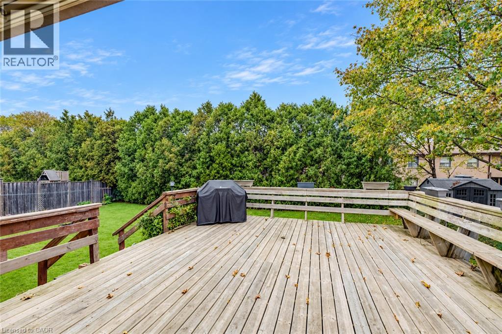 30 Hampton Place, Kitchener, Ontario  N2B 2S3 - Photo 28 - 40872193