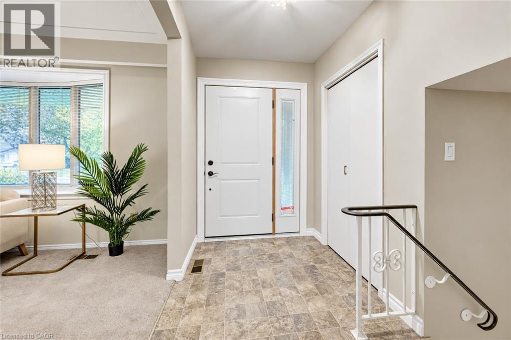 30 Hampton Place, Kitchener, Ontario  N2B 2S3 - Photo 6 - 40872193