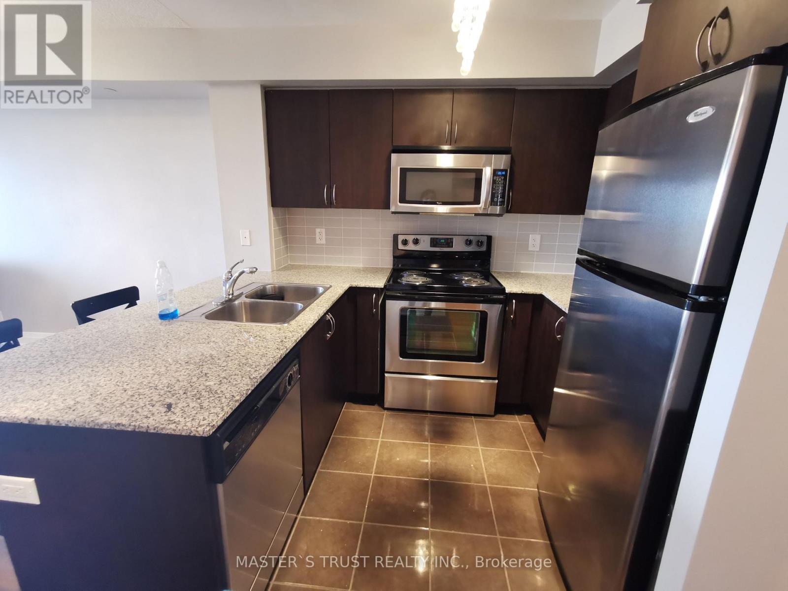 807 - 1060 Sheppard Avenue W, Toronto, Ontario  M3J 0G7 - Photo 4 - W14119314