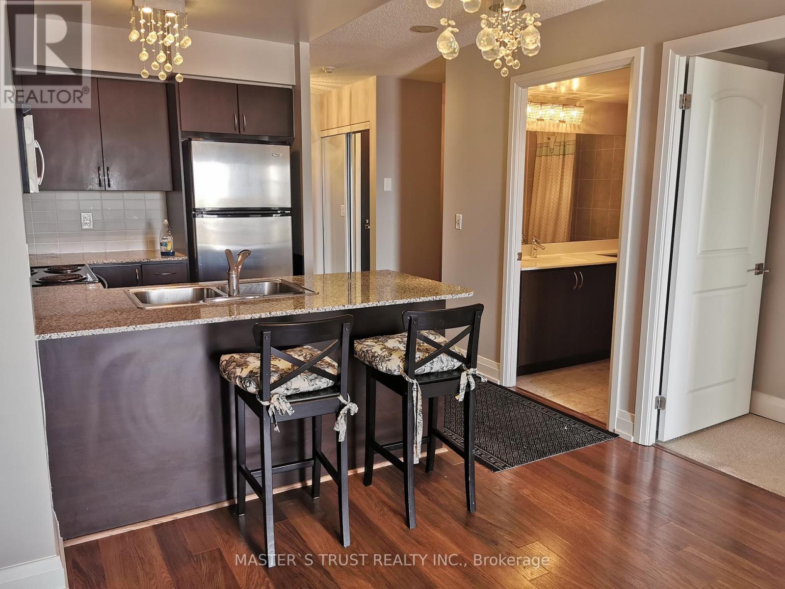 807 - 1060 Sheppard Avenue W, Toronto, Ontario  M3J 0G7 - Photo 6 - W14119314