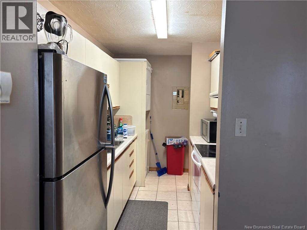73 Beechwood Avenue, Moncton, New Brunswick  E1A 5P7 - Photo 3 - NB150109