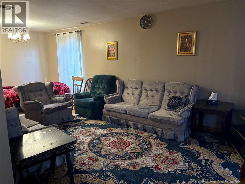 73 Beechwood Avenue, Moncton, New Brunswick  E1A 5P7 - Photo 4 - NB150109