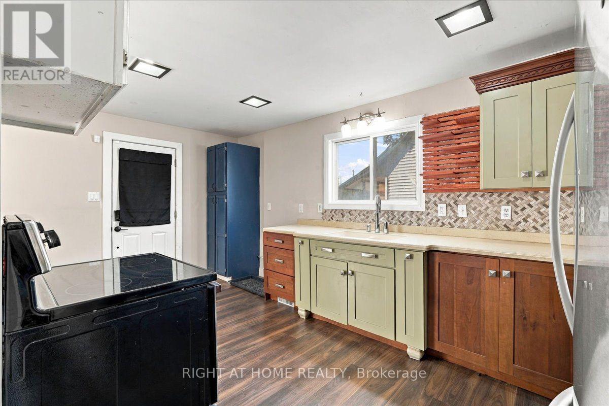 14 Harriet Street, Quinte West (Trenton Ward), Ontario  K8V 4L4 - Photo 4 - X14119372