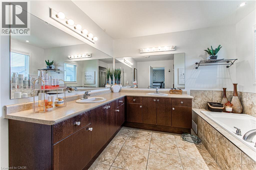 87 Isaiah Drive, Kitchener, Ontario  N2E 0B2 - Photo 24 - 40874106