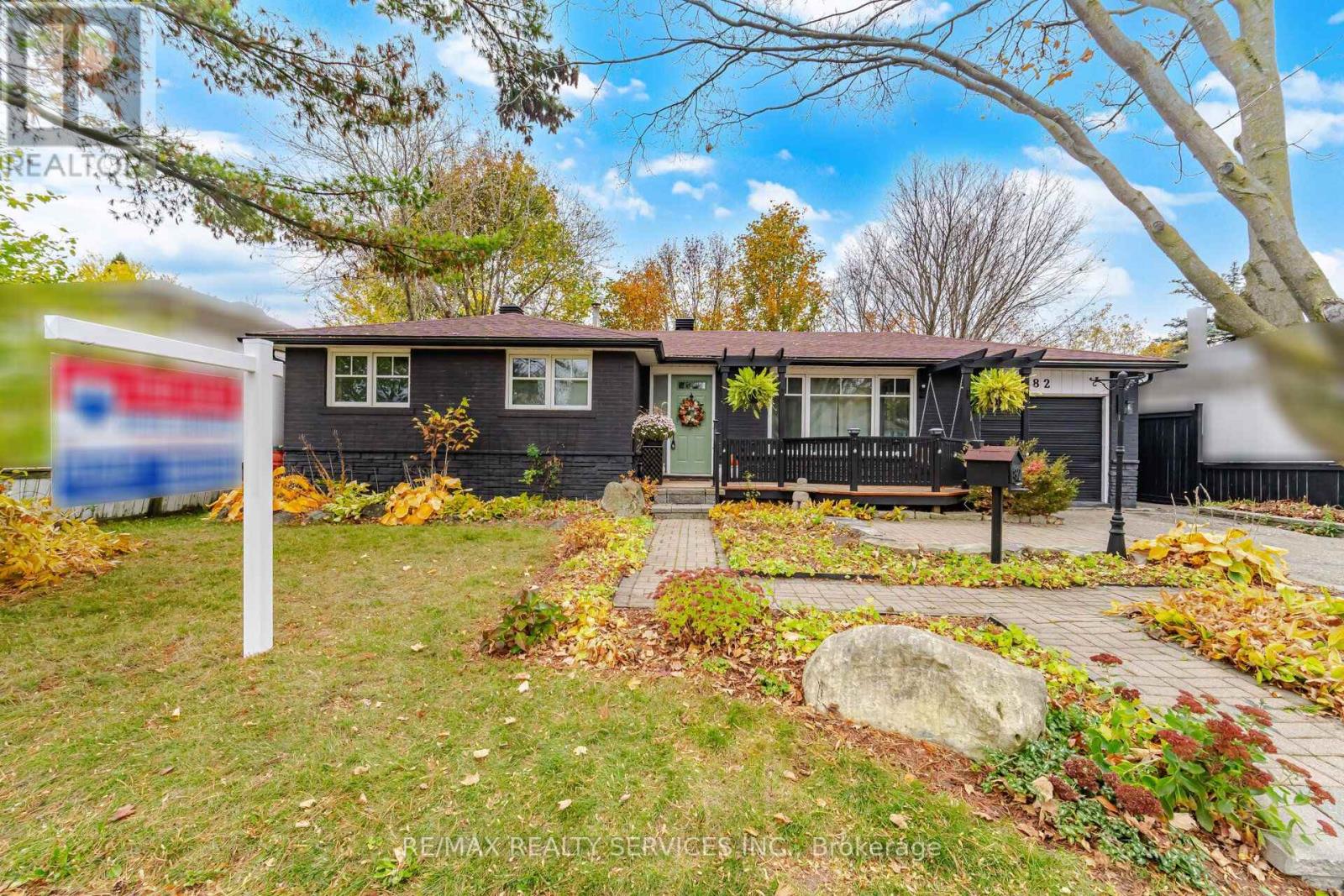 82 EDELWILD DRIVE, Orangeville, Ontario