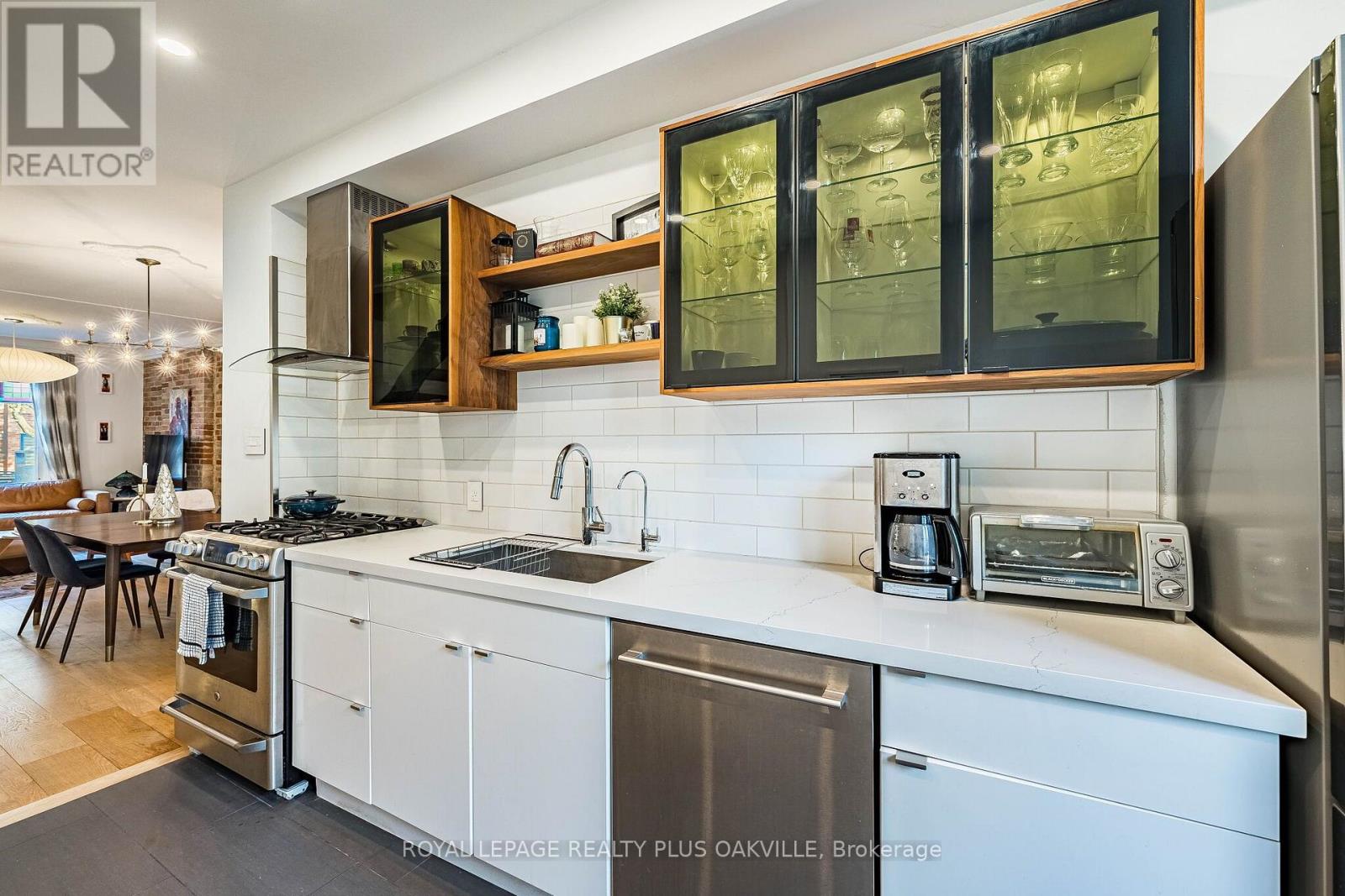 294 Logan Avenue, Toronto, Ontario  M4M 2N7 - Photo 16 - E14119384