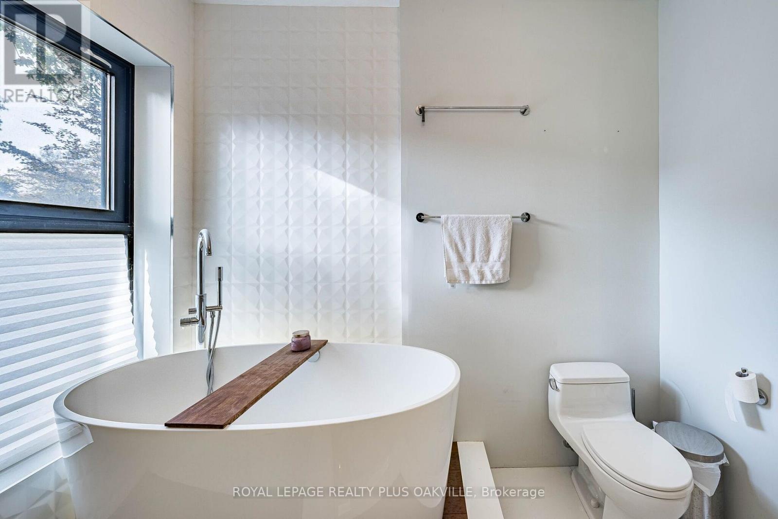 294 Logan Avenue, Toronto, Ontario  M4M 2N7 - Photo 32 - E14119384