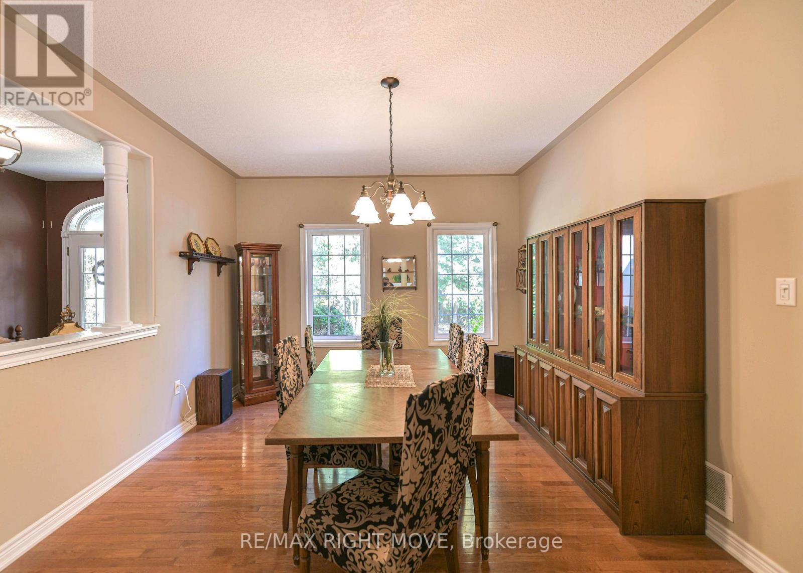 4200 Pine Valley Lane, Severn, Ontario L3V 6H2 - Photo 14 - S14119390