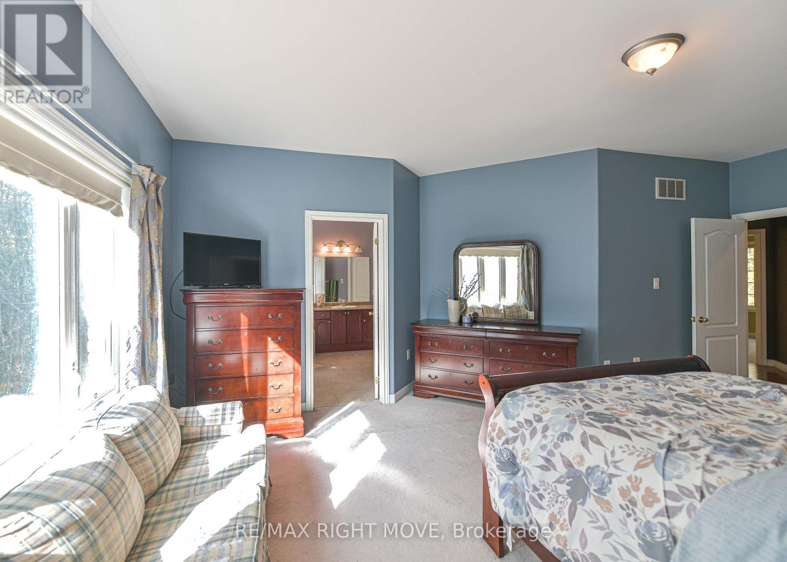 4200 Pine Valley Lane, Severn, Ontario L3V 6H2 - Photo 20 - S14119390