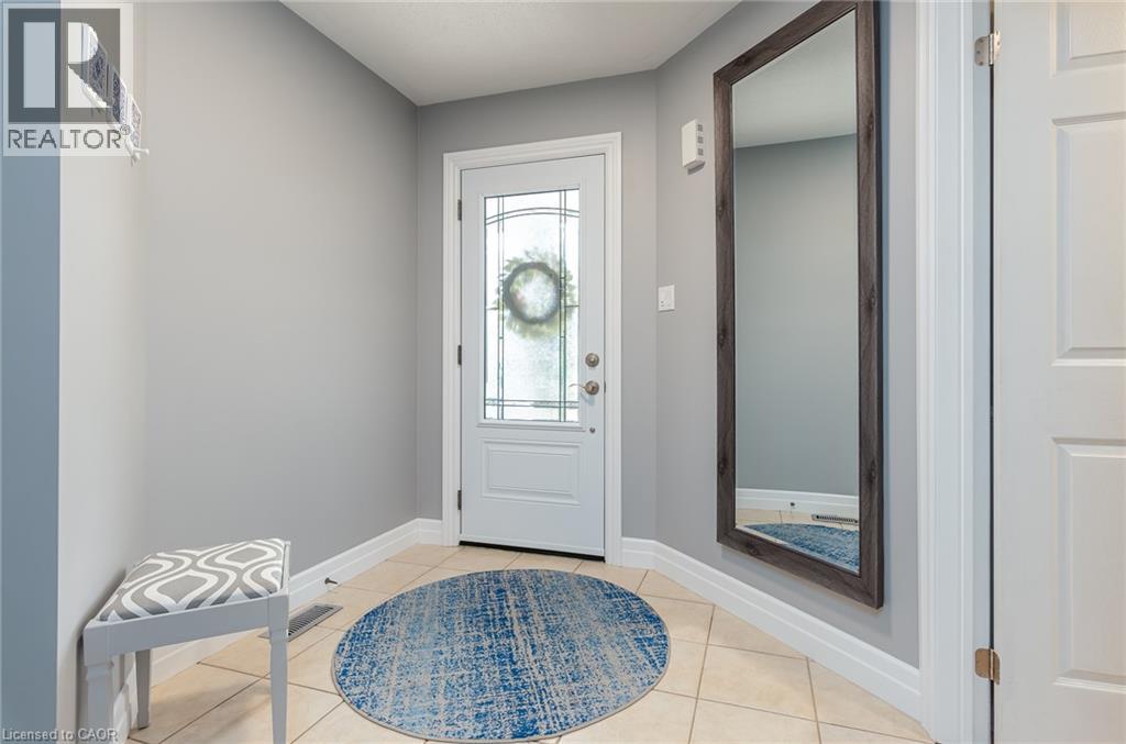 677 Langlaw Drive, Cambridge, Ontario  N1P 1H4 - Photo 4 - 40873976