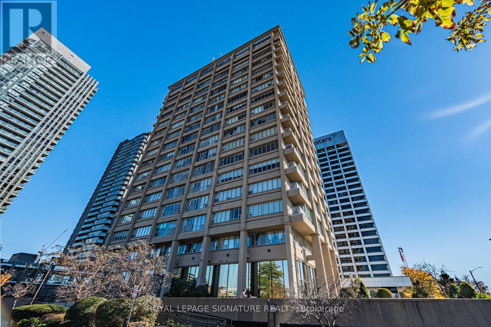 809 - 797 Don Mills Road, Toronto (Flemingdon Park), Ontario  M3C 1V1 - Photo 2 - C14119448