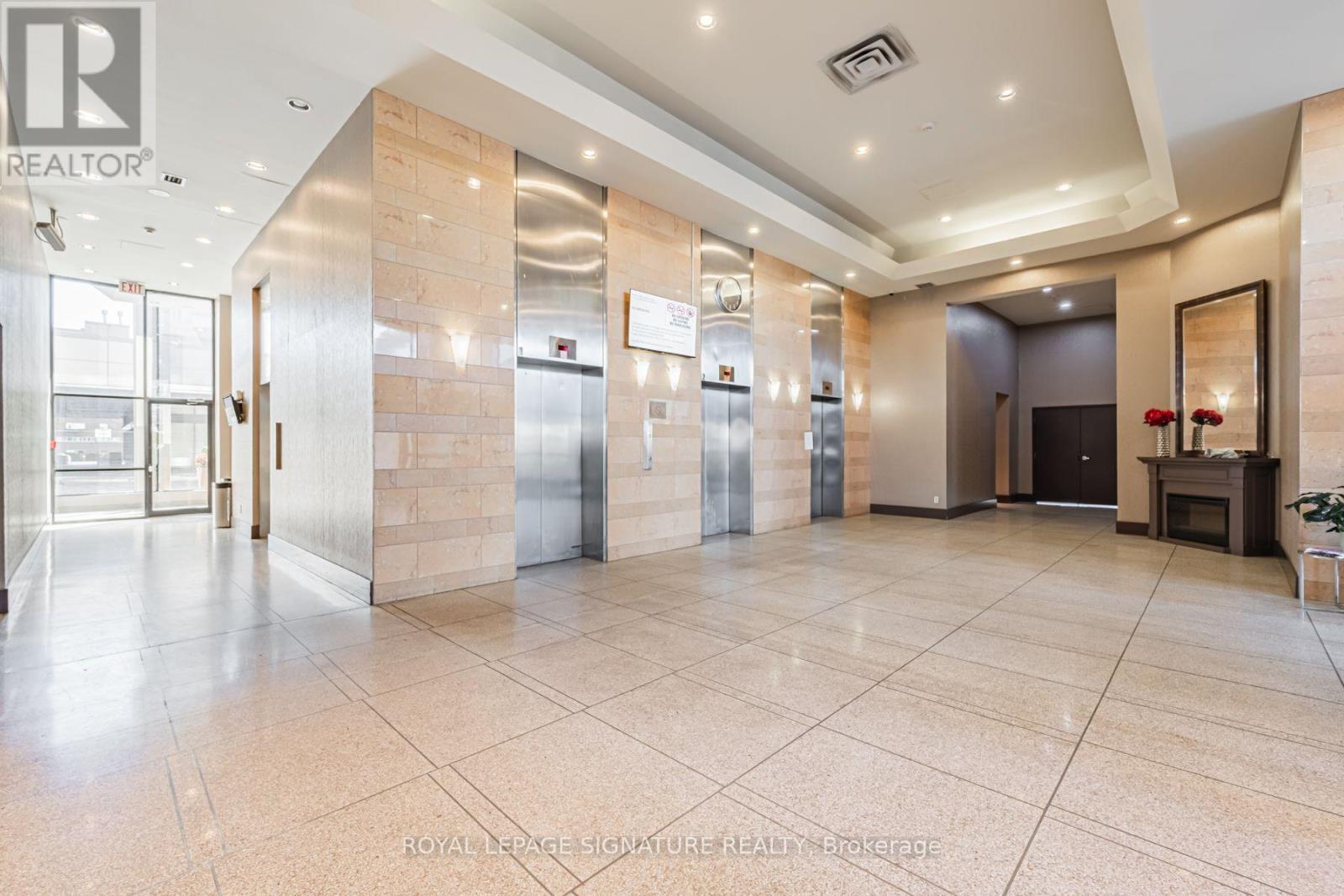 809 - 797 Don Mills Road, Toronto (Flemingdon Park), Ontario  M3C 1V1 - Photo 3 - C14119448