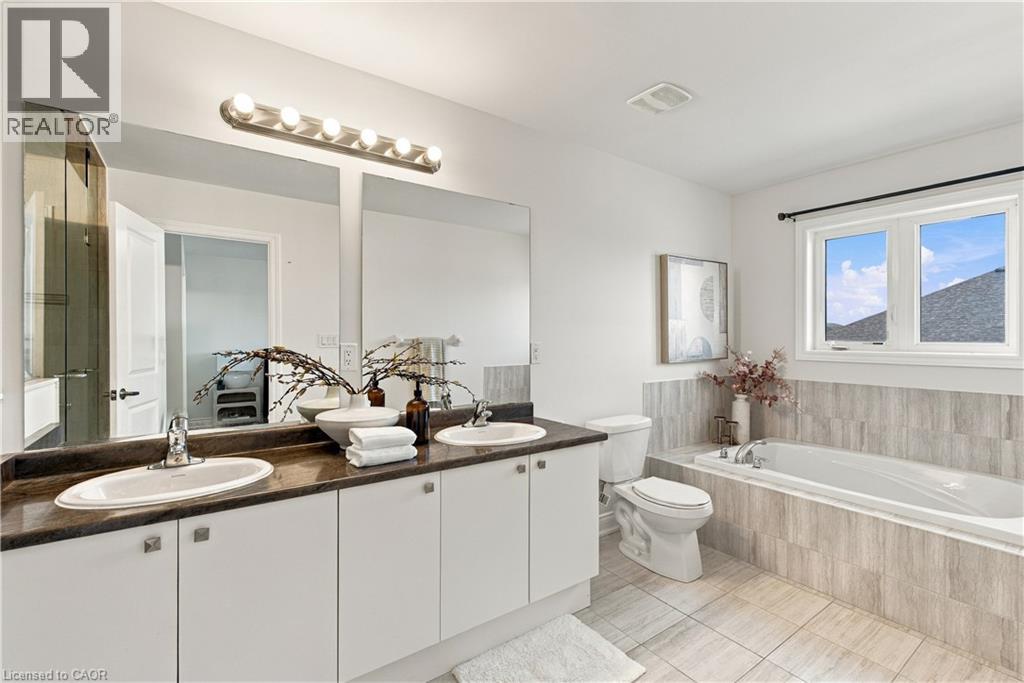 31 Sapphire Way, Thorold, Ontario  L2V 0L4 - Photo 25 - 40865237