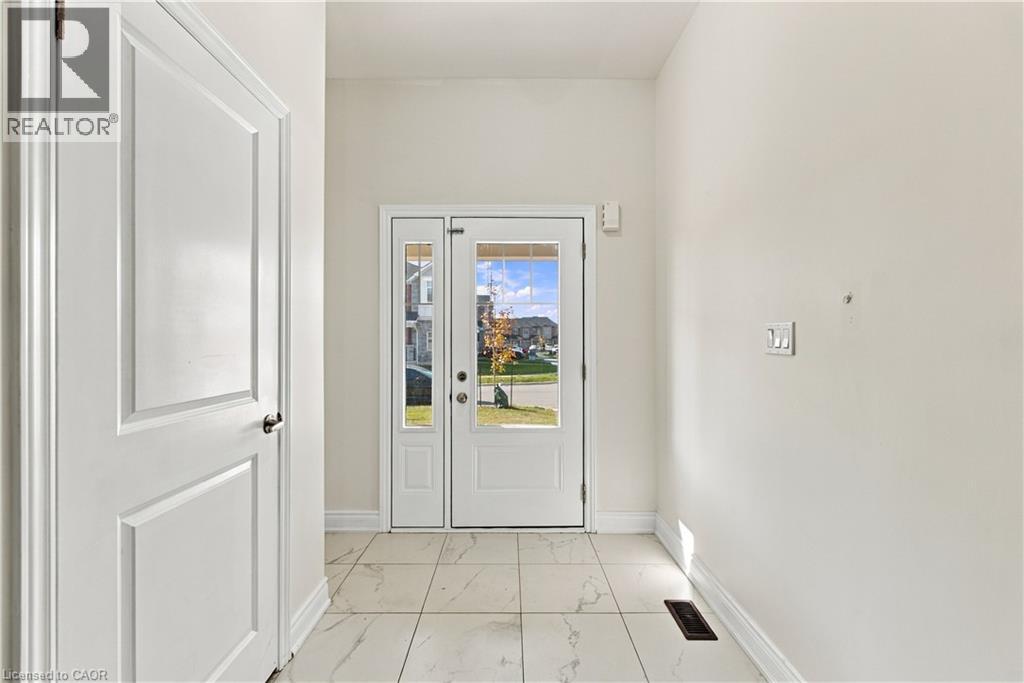 31 Sapphire Way, Thorold, Ontario  L2V 0L4 - Photo 6 - 40865237