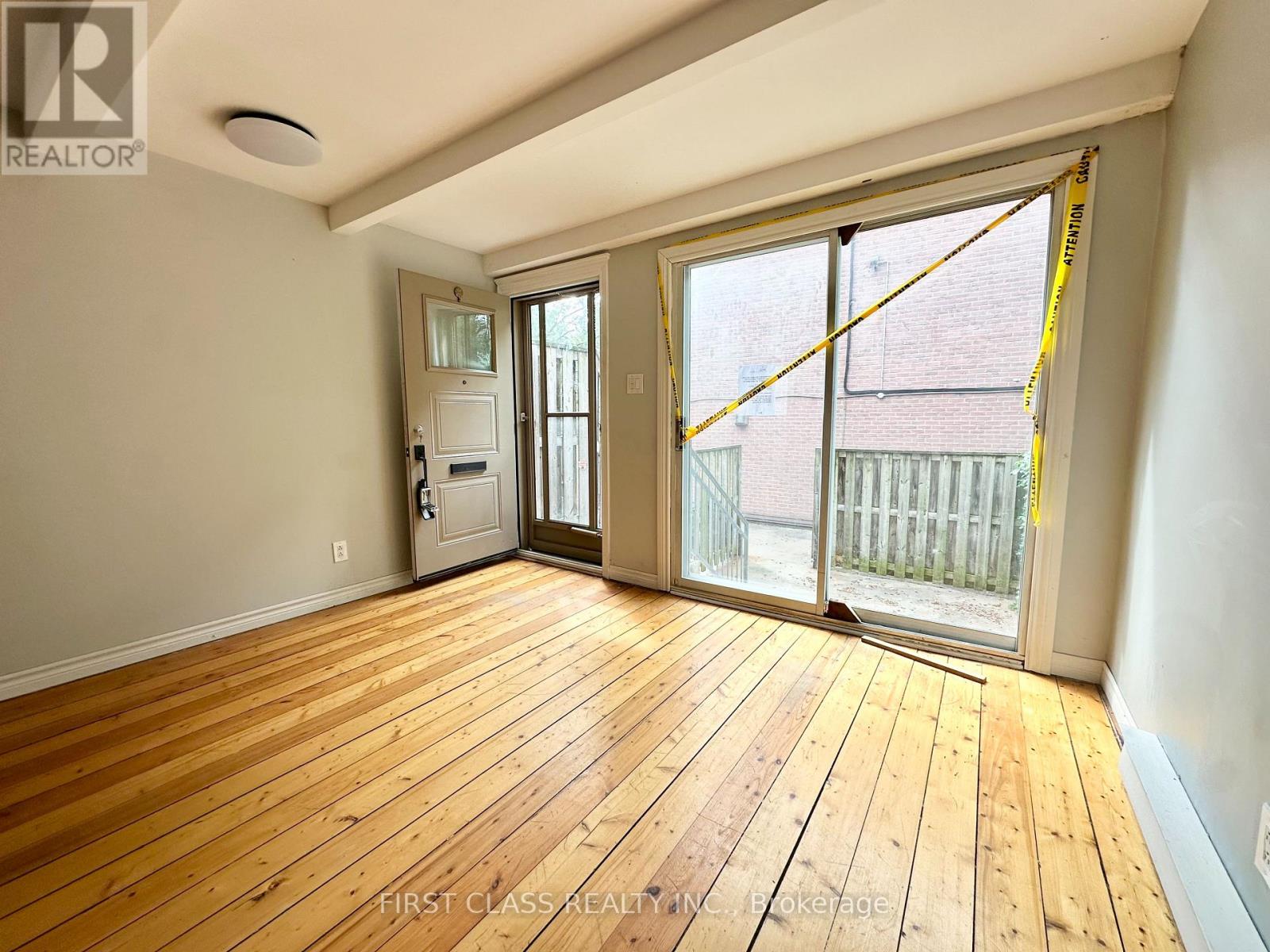 6 - 32 Curzon Street, Toronto (South Riverdale), Ontario  M4M 3B4 - Photo 2 - E14119492