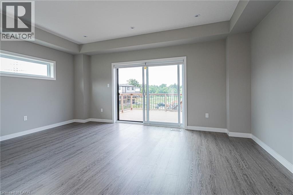 877 Robert Ferrie Drive, Kitchener, Ontario  N2R 0P2 - Photo 10 - 40874162