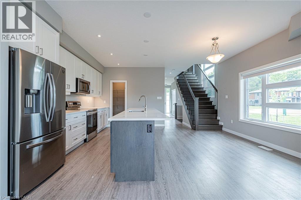 877 Robert Ferrie Drive, Kitchener, Ontario  N2R 0P2 - Photo 14 - 40874162