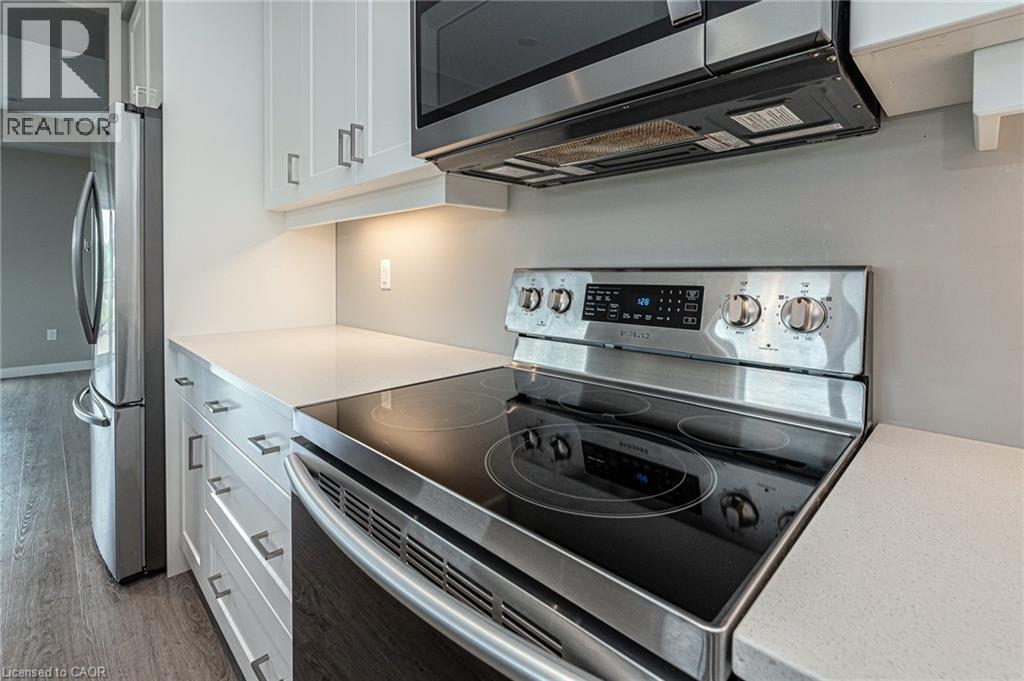 877 Robert Ferrie Drive, Kitchener, Ontario  N2R 0P2 - Photo 18 - 40874162