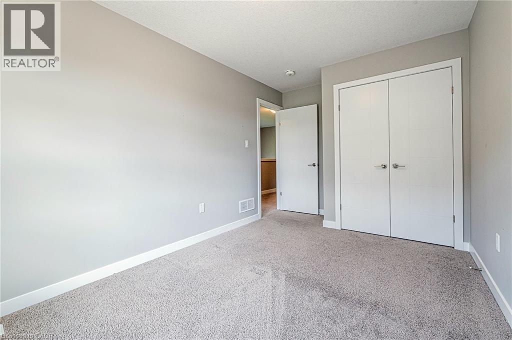 877 Robert Ferrie Drive, Kitchener, Ontario  N2R 0P2 - Photo 24 - 40874162