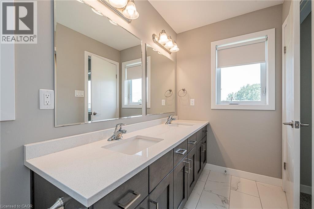 877 Robert Ferrie Drive, Kitchener, Ontario  N2R 0P2 - Photo 41 - 40874162