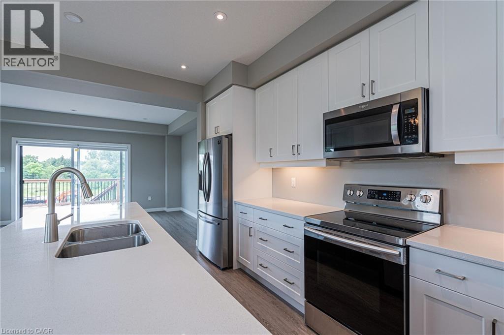 877 Robert Ferrie Drive, Kitchener, Ontario  N2R 0P2 - Photo 9 - 40874162