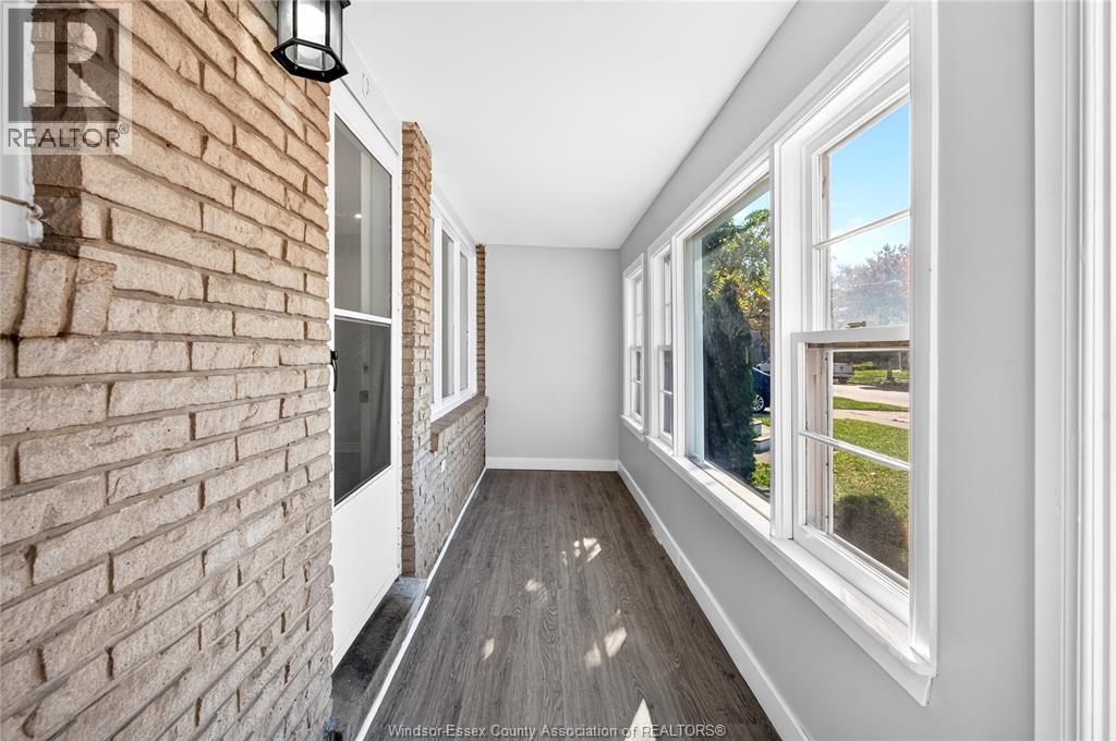 744 Mckay Avenue, Windsor, Ontario  N9B 2A1 - Photo 7 - 26026327
