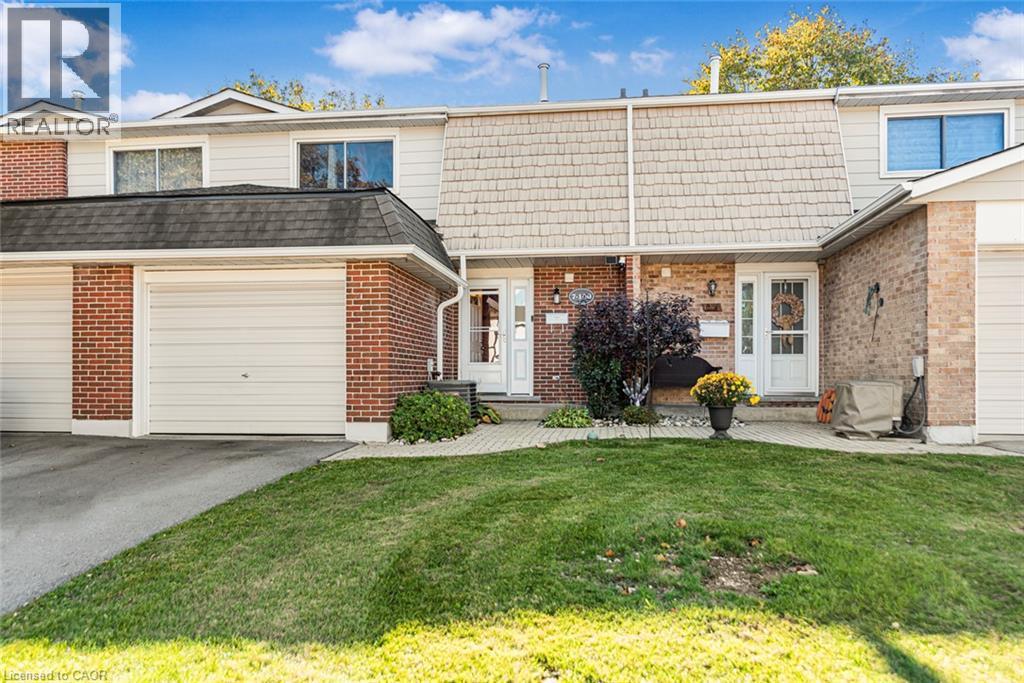 100 St Andrews Court Unit# 7, Hamilton, Ontario  L8K 6H2 - Photo 4 - 40874033
